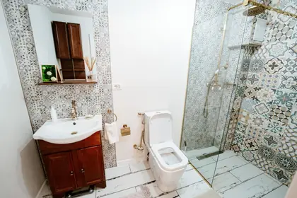 Baia cu duș